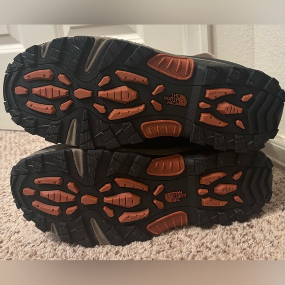 The North Face Men’s Chilkat Ill Pull-On Boot in Brown/Black, 11.5 - Picture 12 of 16